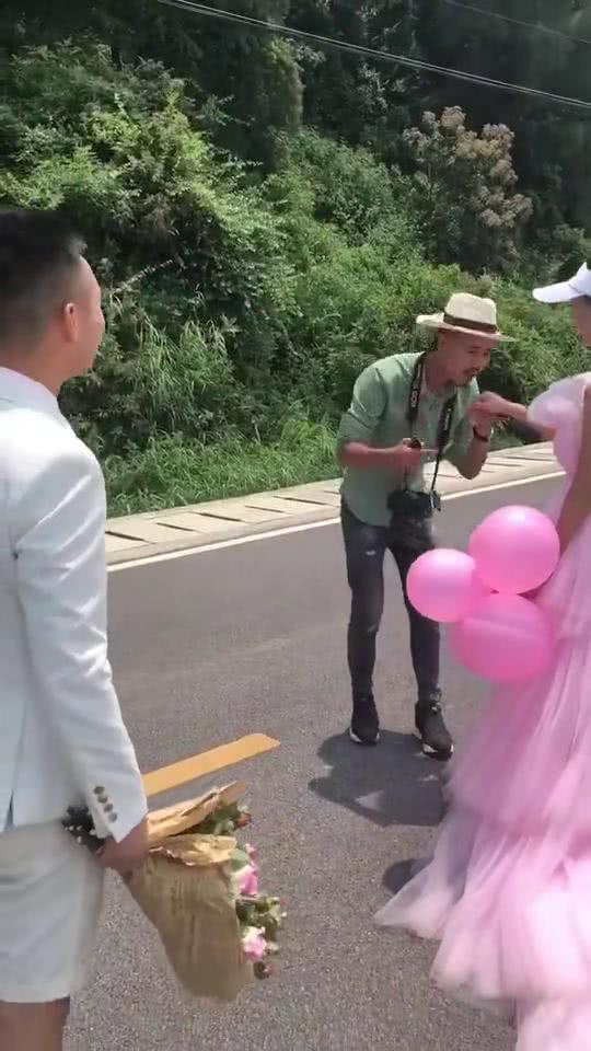 摄影师搞新娘在线视频,摄影师带你领略新娘在线视频的魅力